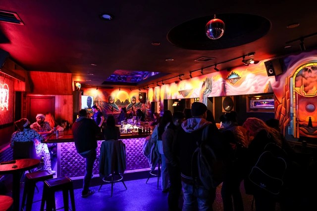 Bar photo 1